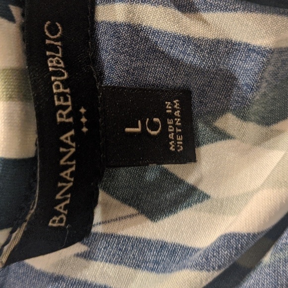 BANANA REPUBLIC GREEN WHITE & BLACK ABSTRACT SAFARI STYLE WRAP DRESS SIZ… - Picture 13 of 13